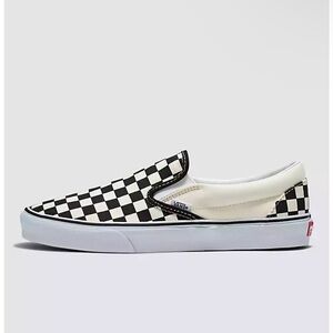 size 6 checkered slip on vans (new)